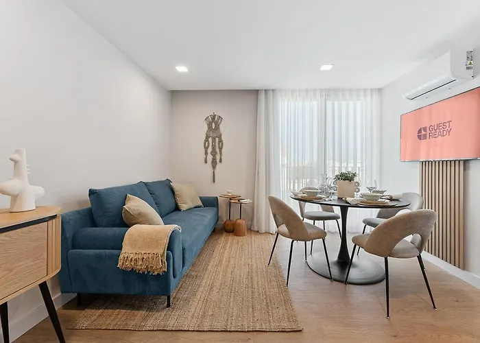 Guestready - Modern Lovely In דירה אבאירו